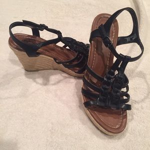 💥💥LIKE NEW 💥💥 wedge heels