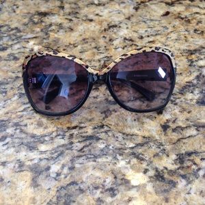 Steve Madden sunglasses