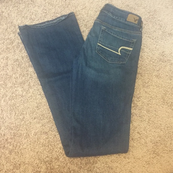 AMERICAN EAGLE FLARED JEANS