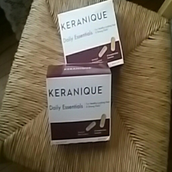 Keranique daily keratin + vitamins.
