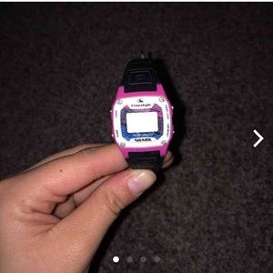 Freestyle shark watch