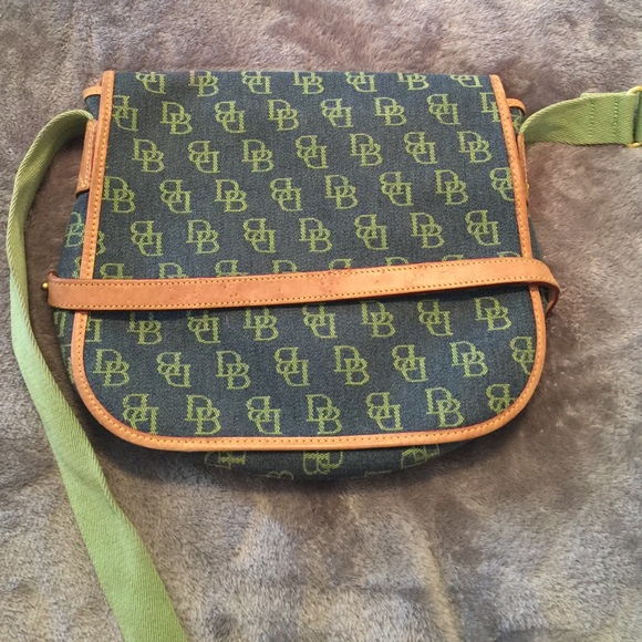 Dooney and Bourke purse. No stains.