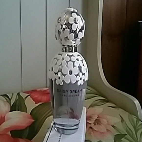 Marc Jacobs daisy dream. Always open to offers!