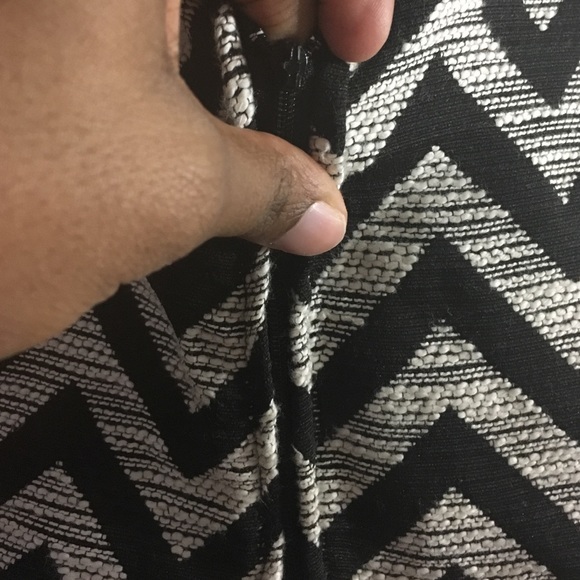 Grey & black chevron dress - Picture 4 of 4