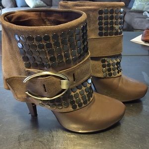 Steve Madden Studded Booties, Brown, size 8