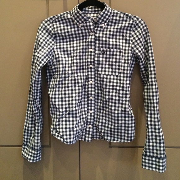 Gilly hicks button down shirt