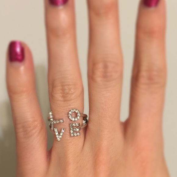 ⚡️FLASH SALE⚡️Silver Pave LOVE Ring - Picture 2 of 3