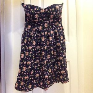 Feathers Floral Strapless Dress