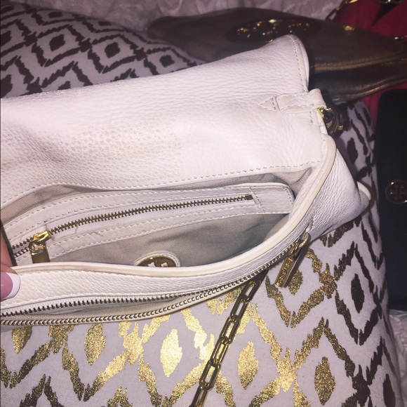 Tory Burch Logo Clutch - Picture 2 of 4