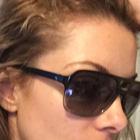 Prada UV protection sunglasses - Picture 2 of 4