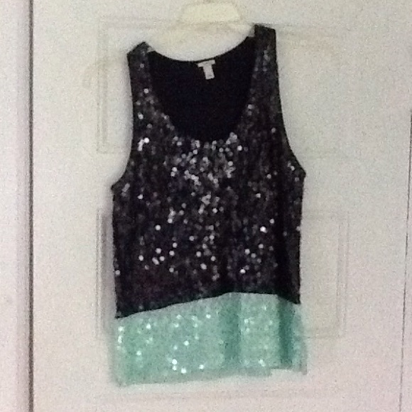 Top - Picture 1 of 1