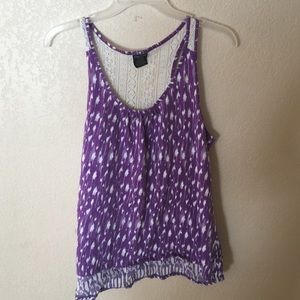 purple tank top