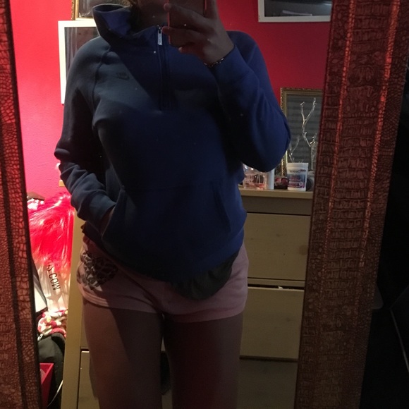 Nike pull over hoodie