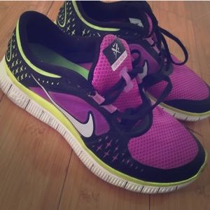 Nike free runs