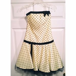 Strapless homecoming dress