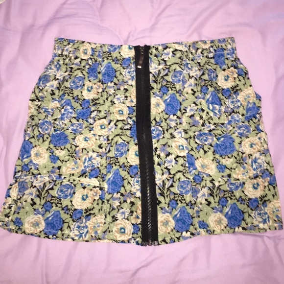 FOREVER 21 Floral Skirt