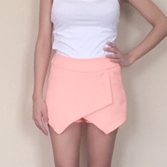 Pants - SALE‼️Peach color skort