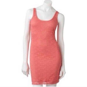 🔵 sale 🔵 NWOT coral lace bodycon dress