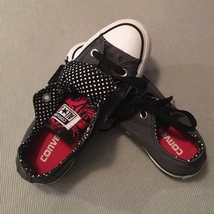 Size 5, dark grey and white converse. Worn once.