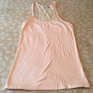 American Eagle peach lace accent tank