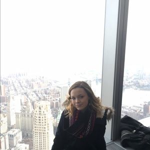 Meet your Posher, Ailis