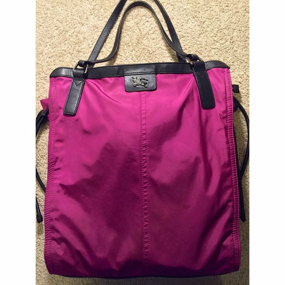 Authentic Burberry Buckleigh Nylon Tote 👛