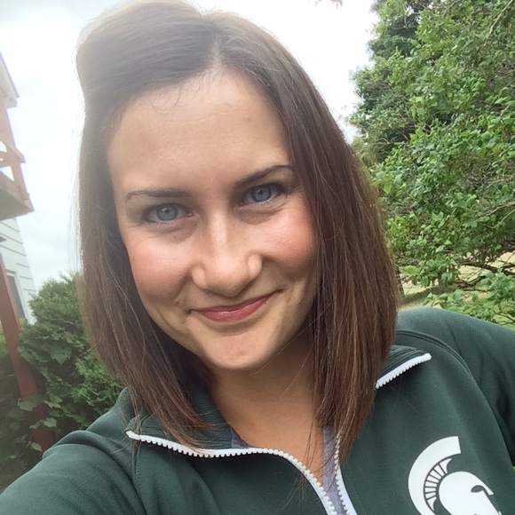 Meet your Posher, Betsy - Picture 1 of 1