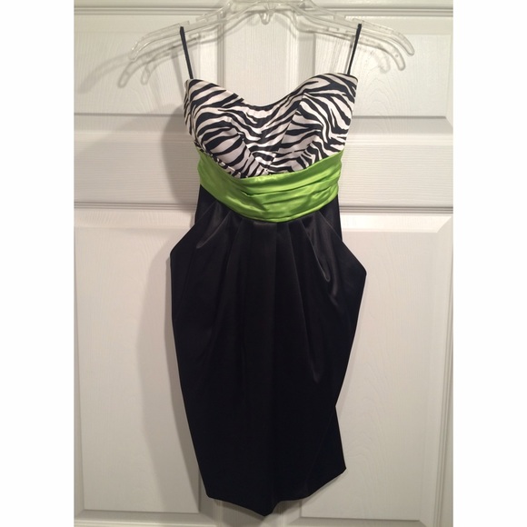 Strapless homecoming dress