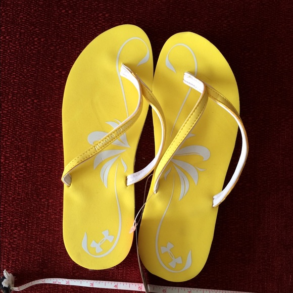 New Lemon yellow Under Armour flip flops/sandals