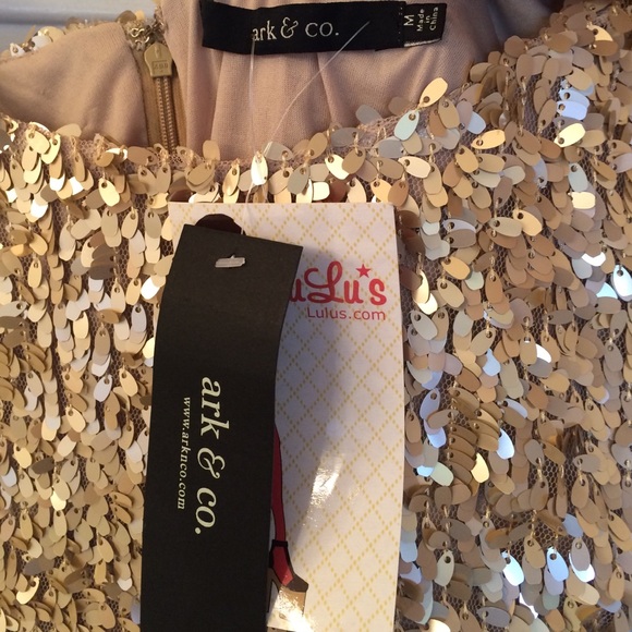 Gold sequin dress - Picture 3 of 4