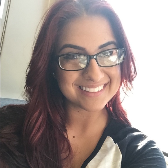 Meet your posher Ashley!