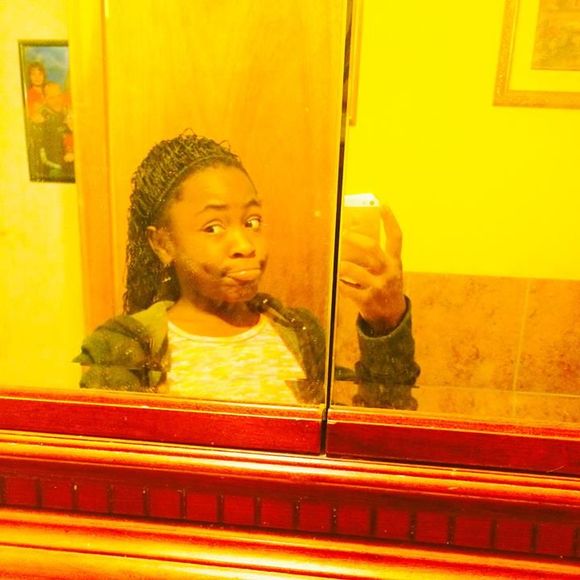 Meet your Posher, Taylor - Picture 1 of 1