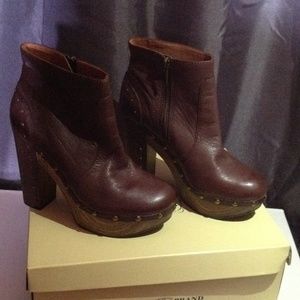 Lucky Brand High Heel LEATHER Clogs Sz 7.5-Brown