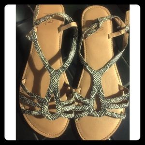 Black Poppy white and black strap sandals