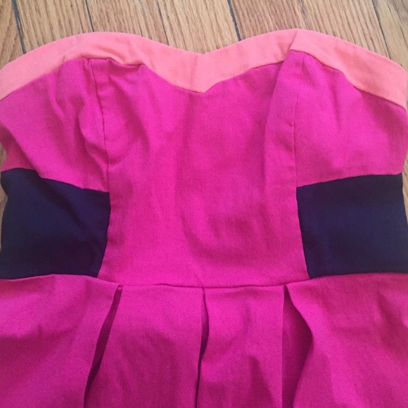 Color Block Dress - Picture 2 of 3