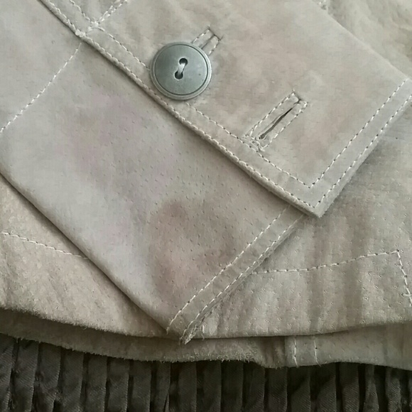 Blazer - Picture 3 of 3