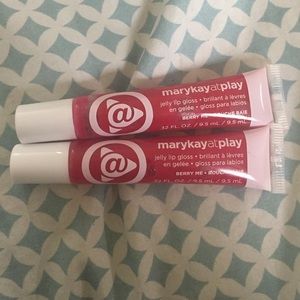 Mary Kay at play jelly lip gloss-berry me