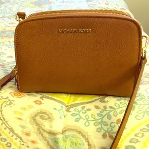 Michael Kors crossbody purse