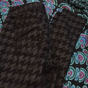 Black Herringbone Jeggings!