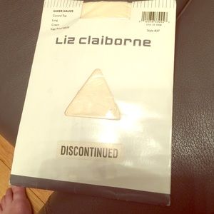 Liz Claiborne cream pantyhose