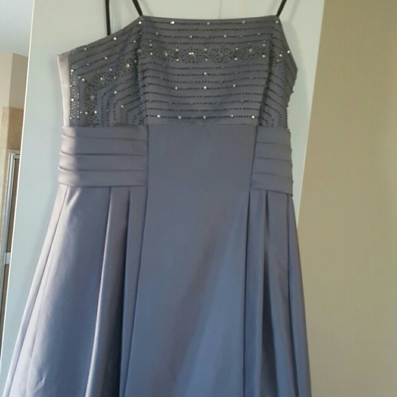 Nicole Prom dress - Picture 2 of 4