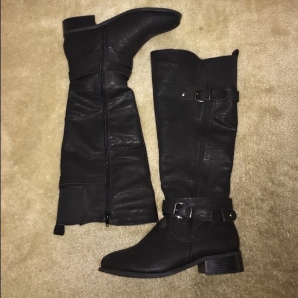 NEW women's leather boots 9