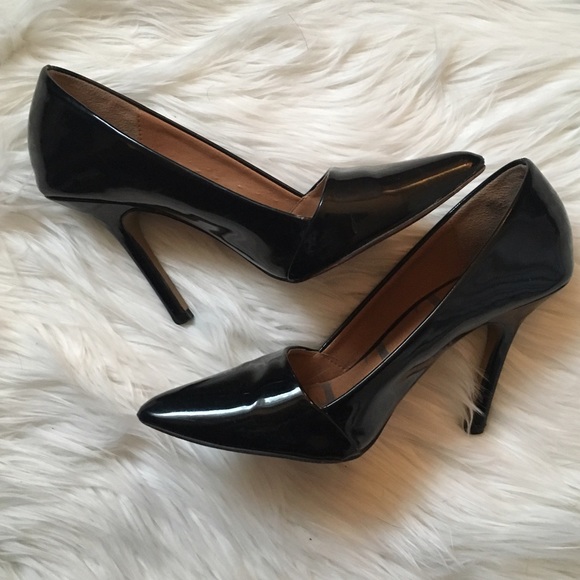 Simple Black Heels