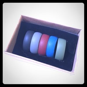 5 pack of Silicon Rings