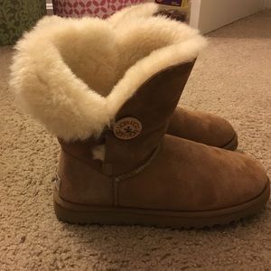 Ugg Bailey button boots