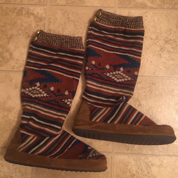Shoes - Muk Luks knit boots size 10.5