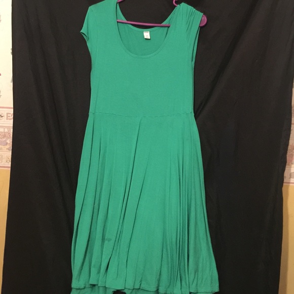 Green dress. Large!