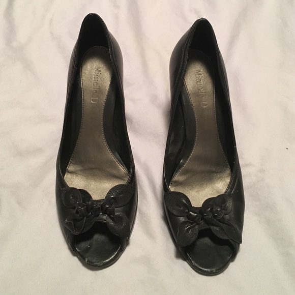 Michelle D black floral peep toe heels