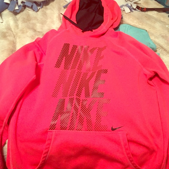 Nike Therma-Fit pullover
