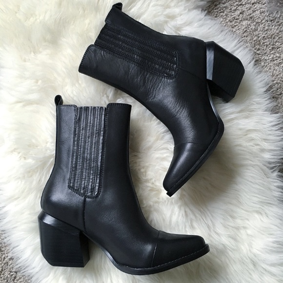 Jeffrey Campbell Shoes - Jeffrey Campbell 'Valley' black boots size 6